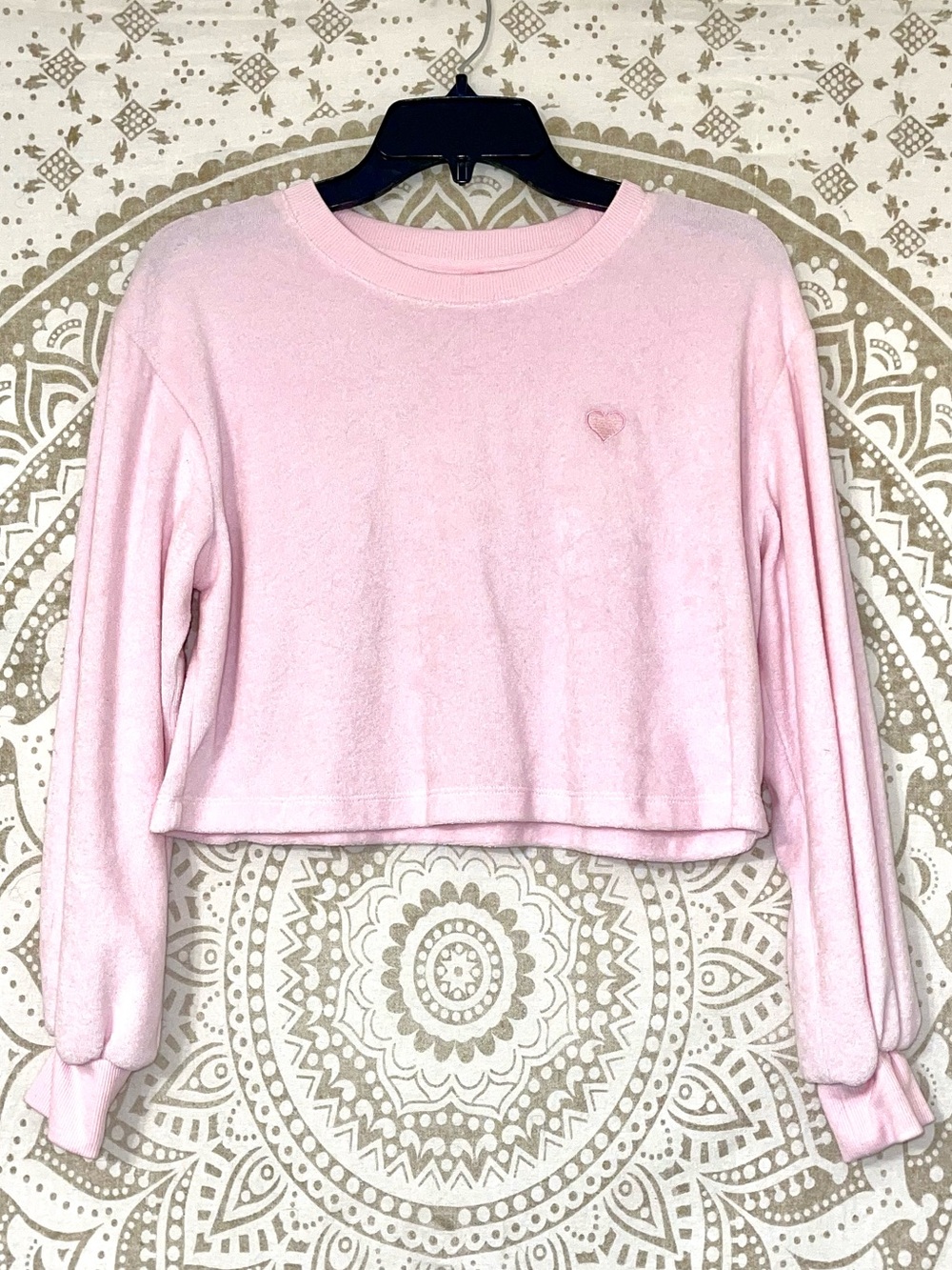 "STONEY CLOVER" LADIES PINK SOFT TERRY LONG SLEEVED CROPPED SWEATSHIRT, SIZE XS